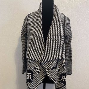 Gap Fashions Black & White Geometric Knit Open Collar Cardigan Woman's Size XS